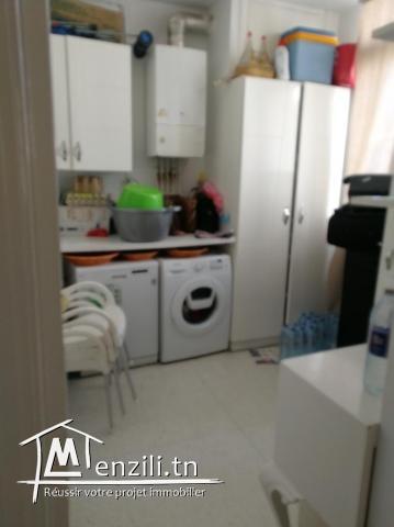 Bel appartement S+3 cité ennaser 1