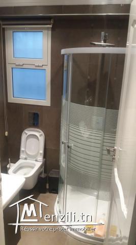 1 500 DT 2éme étage de villa à Ennasr 1