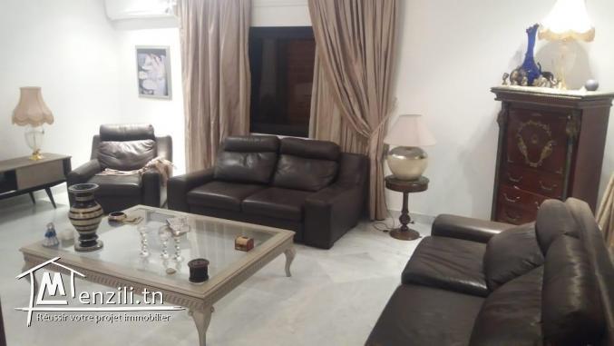 1 500 DT 2éme étage de villa à Ennasr 1