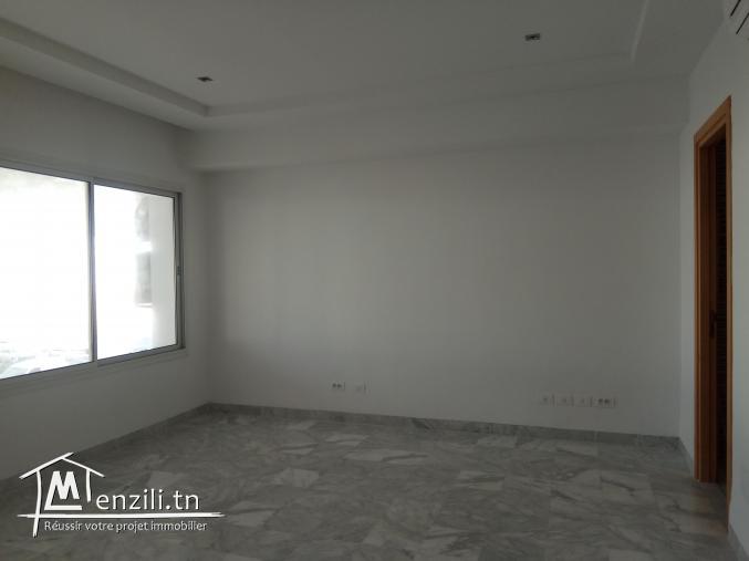 850 DT Bureau S+1 Tout Neuf à Cité Fawez