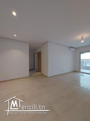 Luxueux S+1 tout neuf avec terrasse à Ennasr 2