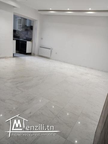 Luxueux S+1 neuf à Ennasr 2