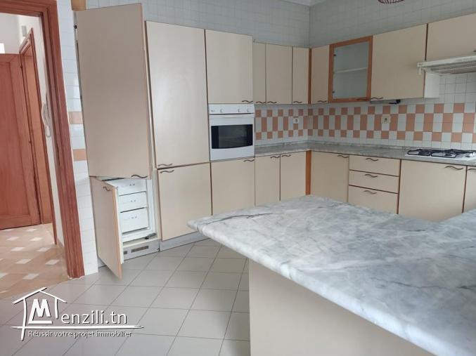 Etage de Villa Meublé à Menzah 9A