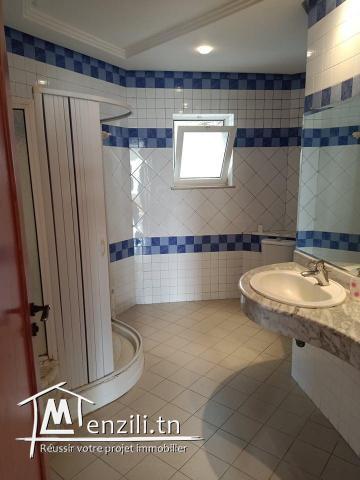 Etage de Villa Meublé à Menzah 9A