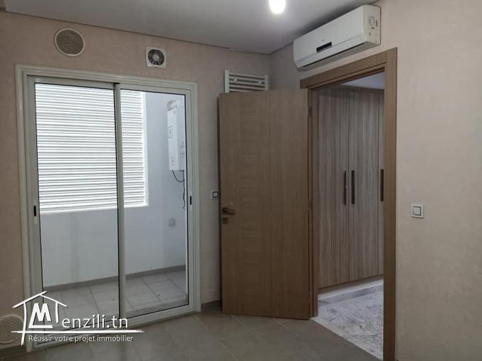 1 100 DT Luxueux S+2 Tout Neuf à Ennasr 2