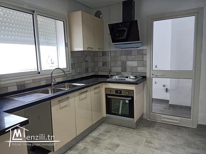 S+2 tout neuf jamais habité à Ennasr 2