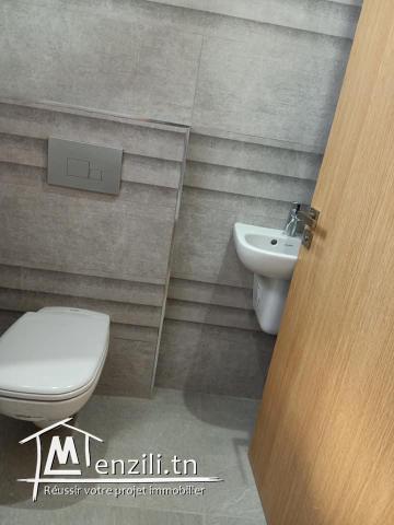 S+2 tout neuf jamais habité à Ennasr 2