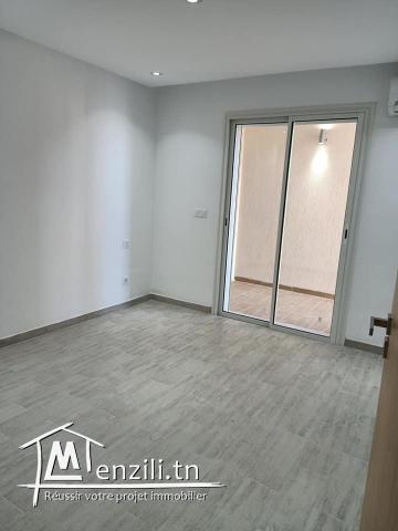 S+2 tout neuf jamais habité à Ennasr 2