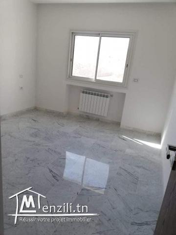 Luxueux Appartement S+4 Neuf de 232 m² à Ennasr 2