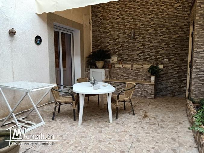 Duplex S+3 avec entrée indépendante et jardin privatif à Soukra