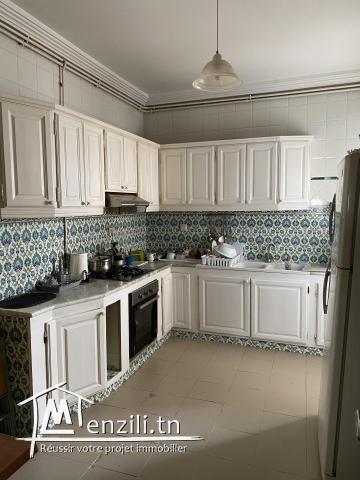 Spacieux S+3 de 140m² à Ennasr 1