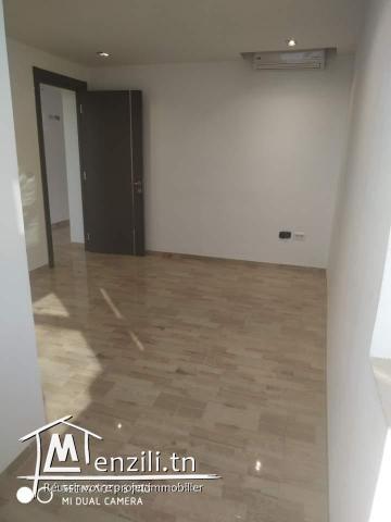 bureau tt neuf s+2 à menzah 5