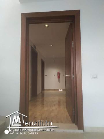 bureau tt neuf s+2 à menzah 5