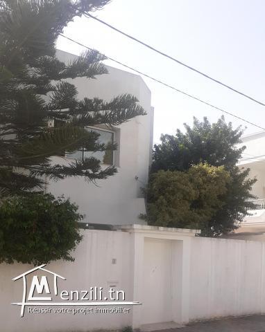 REZ DE CHAUSSEE D'UNE VILLA