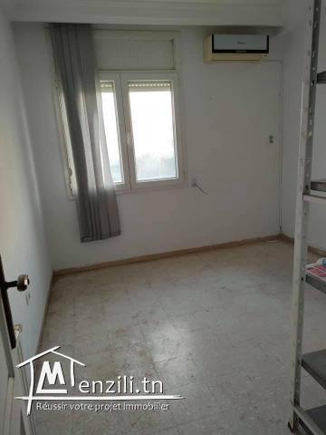 bureau réception de haut standing à centre urbain nord 340md