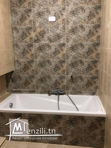 Etage de Villa à Menzah 5 180 m2