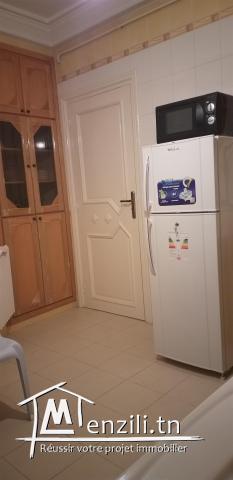 A vendre S+ 2  avec meubles à ENNASR 2 (Ave Hédi Nouira)