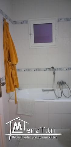 A vendre S+ 2  avec meubles à ENNASR 2 (Ave Hédi Nouira)
