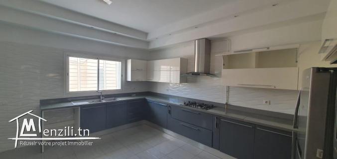 Villa S+6 au lac2 à louer