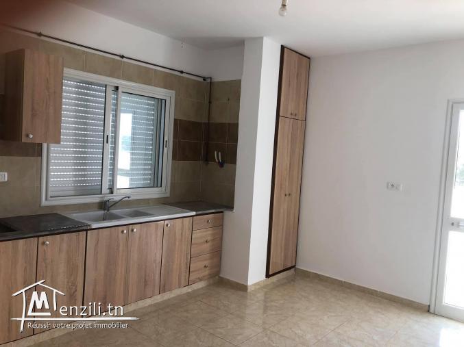 joli appartement au 3 eme etage