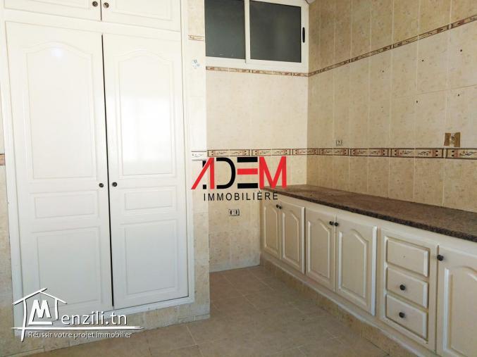 Spacieux étage de villa de type S4 à Khzema