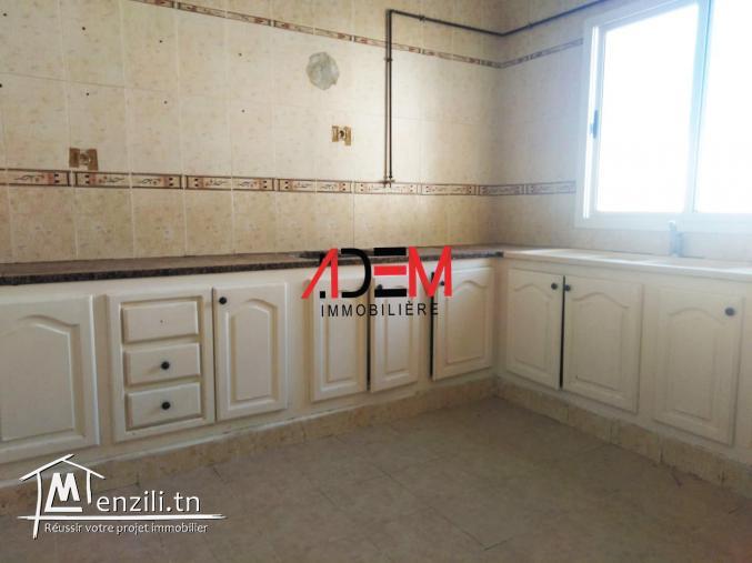 Spacieux étage de villa de type S4 à Khzema