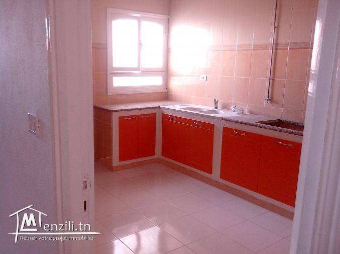 Villa 1er Etage  en face de la cité ben Mahmoud