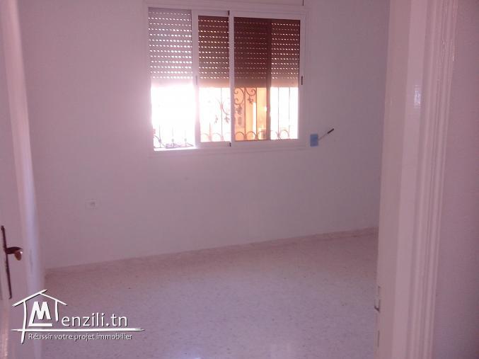 Villa 1er Etage  en face de la cité ben Mahmoud