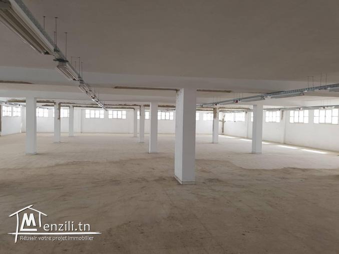 Open Space 1200m2 à Charguia 2