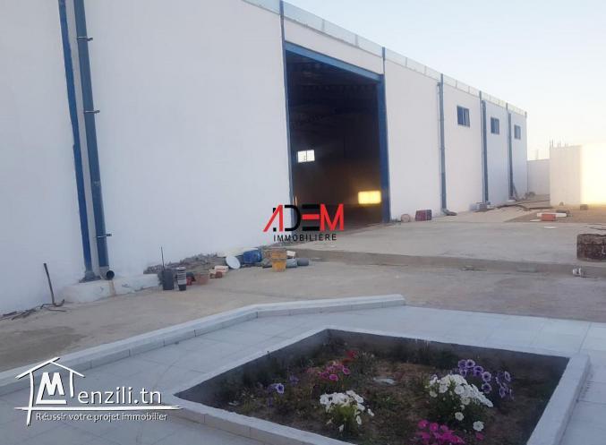 Dépôt Usine de 4000m² dans une zone industrielle