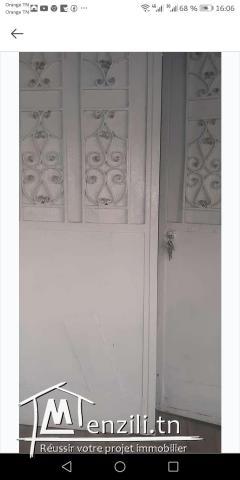 Garage à louer de 30 m2  à l'avenue Habib Bourguiba
