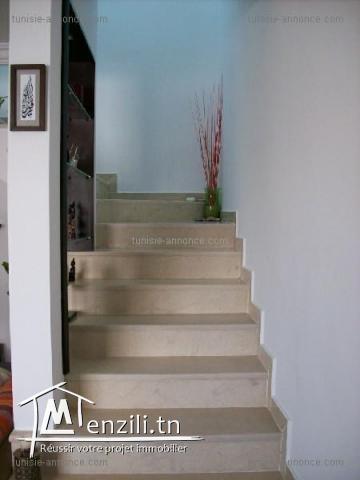 à louer Ou à vendre Premier étage appartements s+3 et grand garage 50358523-97585708