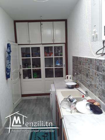 à louer Ou à vendre Premier étage appartements s+3 et grand garage 50358523-97585708