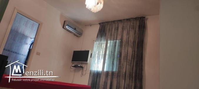 Un magnifique  triplex  à Cité_el_ghazela