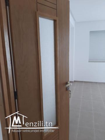 Residance froui : appartement a vendre s+3 hammam chatt vue sur mère