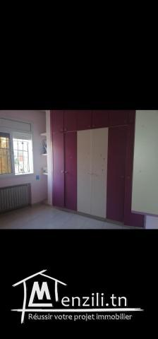 Maison à deux étages indépendants