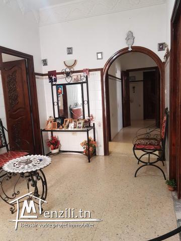 Villa , 3 appartements et un studio