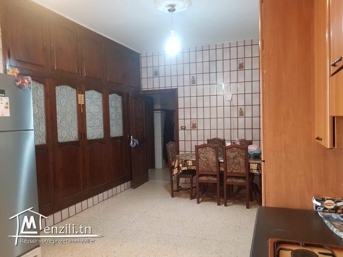 Villa , 3 appartements et un studio