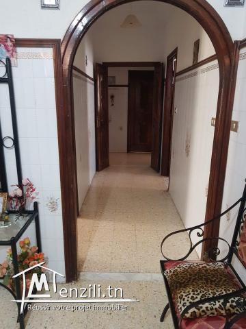 Villa , 3 appartements et un studio