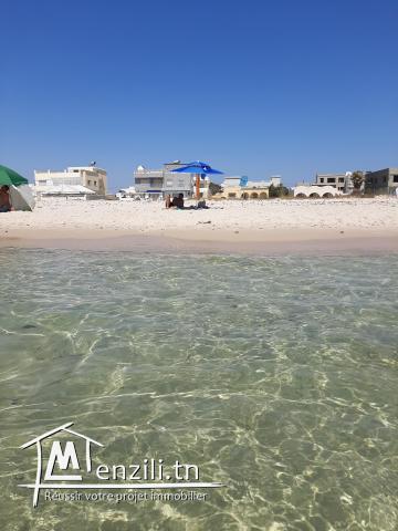 IMMEUBLE OU VILLA 3 NIVEAUX PIEDS DANS L EAU