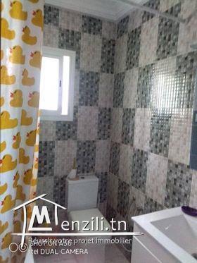 A vendre  villa  3 niveaux indépendant  borj cedria