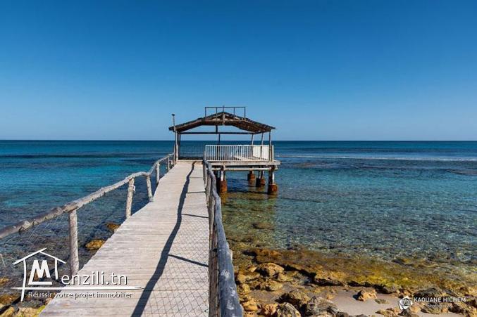 Terrain à vendre sur la route principale de Hergla