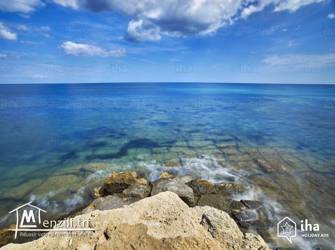 Terrain à vendre sur la route principale de Hergla