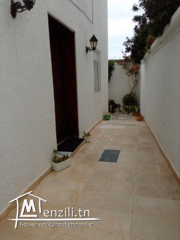 Un lumineux duplex à vendre à Boumhel El Bassatine