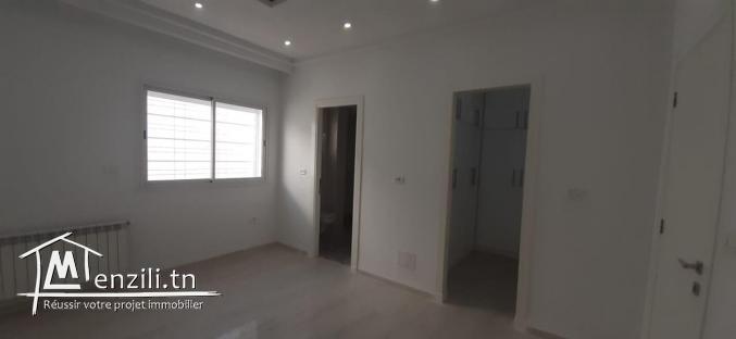 VILLA à Ennassr cité Fawez