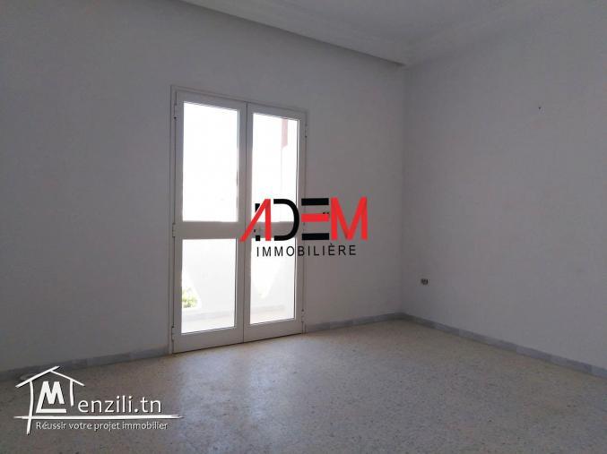 Etage de villa de type S3 avec abri voiture à Bohssina