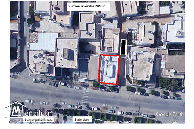 Excellente Opportunité : Maison et 4 locaux commerciaux à vendre