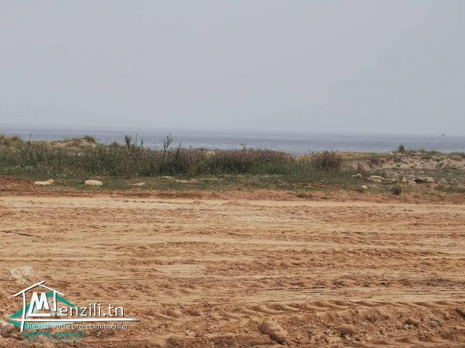 VT597:Trois lots de terrain à plage Kerkouene