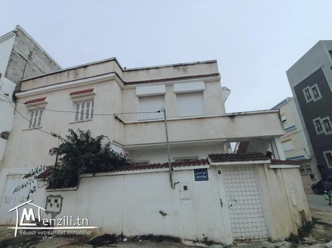 Villa spacieuse a deux étages indépendantes