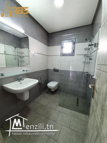 Etage de villa de type s+3 à sahloul